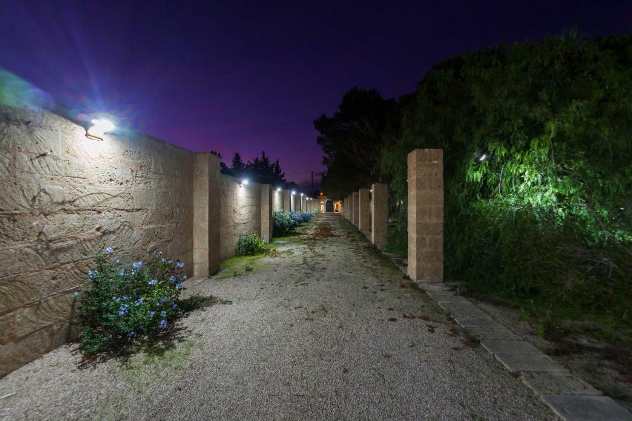 Le Lantane - Luxury Rooms Alessano Exterior photo